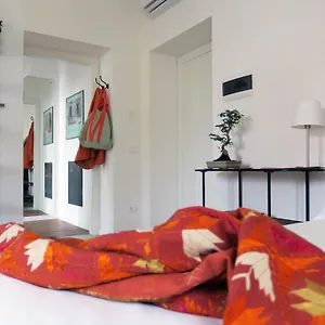 Apartment Crochat, Como
