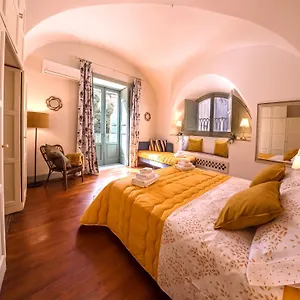 https://sikelia-luxury-home.taorminaitalyhotels.com